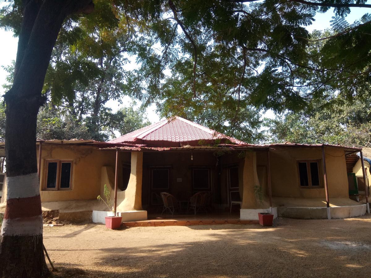 Grand Celebration Resort Rāipur Eksteriør billede