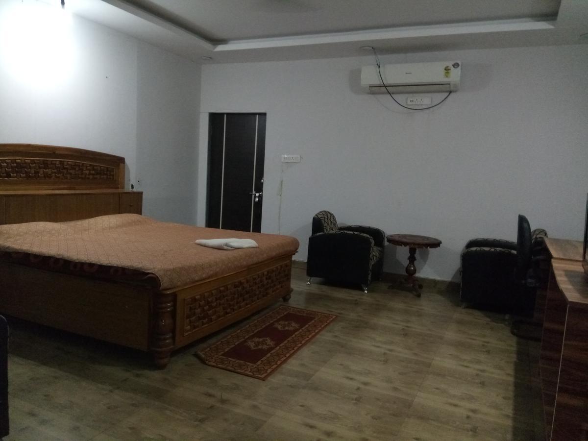 Grand Celebration Resort Rāipur Eksteriør billede