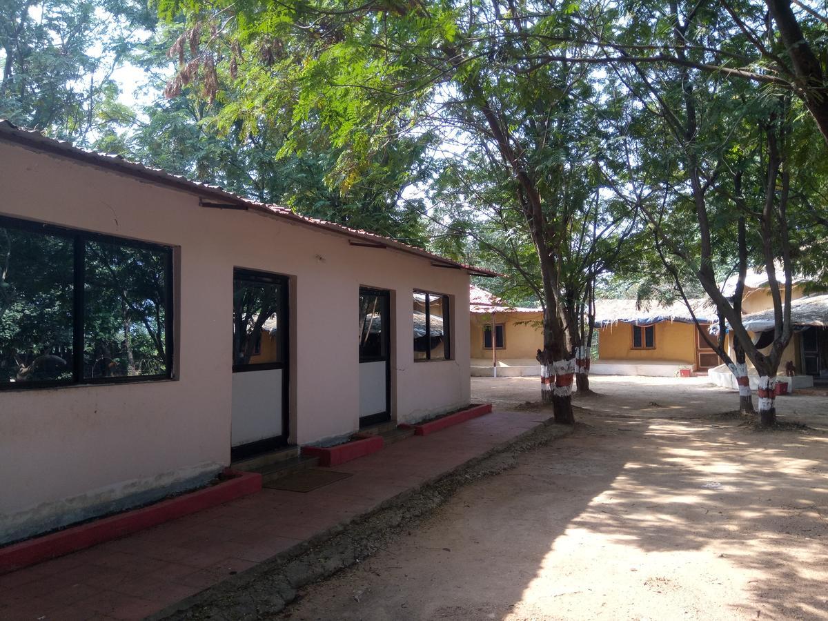 Grand Celebration Resort Rāipur Eksteriør billede